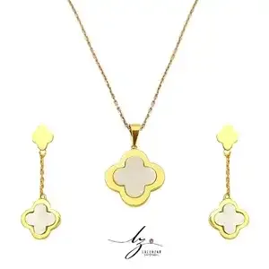 گوشواره چهار پر